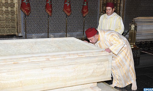 أمير المؤمنين يترحم على روح جلالة المغفور له محمد الخامس