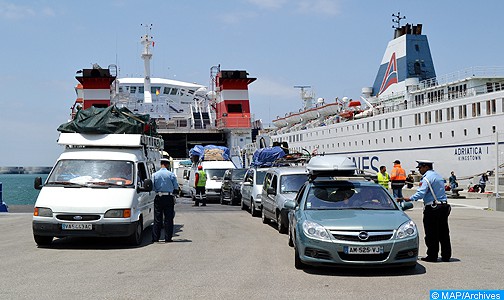 دعوة المسافرين المتوجهين إلى ميناء الجزيرة الخضراء إلى أخذ كل الاحتياطات اللازمة جراء الازدحام الكبير بميناء طنجة المتوسط