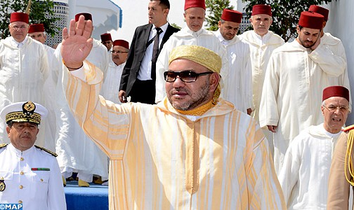 أمير المؤمنين يؤدي صلاة الجمعة ب “مسجد محمد السادس ” بمدينة المضيق