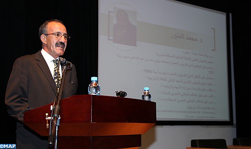 محمد المنور يفوز بالجائزة التقديرية للثقافة الأمازيغية برسم 2013