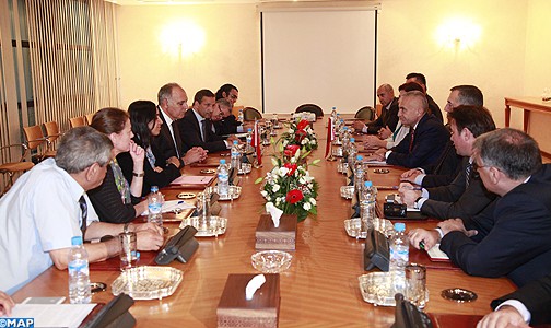 السيد صلاح الدين مزوار يتباحث مع رئيس البرلمان الألباني