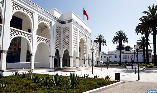 متحف محمد السادس للفن الحديث والمعاصر يزدان بألوان العلم الوطني احتفاء بالمسيرة الخضراء