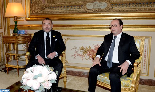 جلالة الملك يجري مباحثات مع الرئيس الفرنسي بقصر الإيليزي