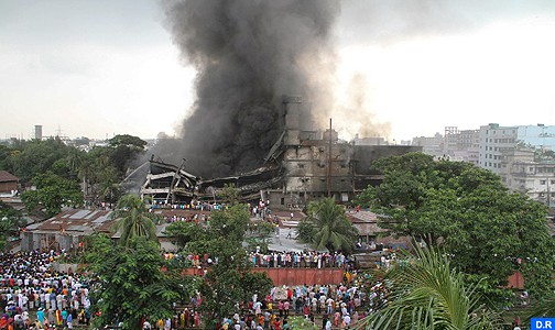 25 قتيلا على الأقل في حريق داخل مصنع في بنغلادش