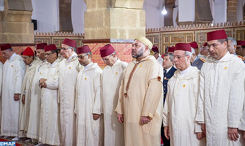 أمير المؤمنين يؤدي صلاة الجمعة بمسجد اليوسفي بالدار البيضاء