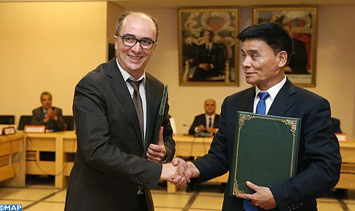 التوقيع على بروتوكول اتفاق مغربي-صيني لإنجاز منطقة اقتصادية بفاس
