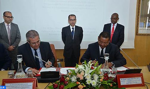 المغرب والغابون يتفقان على توقيع مذكرة تفاهم في مجال إصلاح الإدارة العمومية
