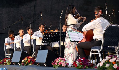 أوركسترا شباب المعاهد الموسيقية المغربية تأخذ الجمهور الرباطي في رحلة سحرية إلى قلب الموسيقى الكلاسيكية