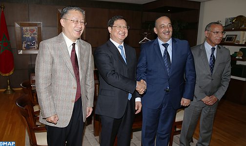السيد الأعرج يبحث مع نائب رئيس جمعية الصحفيين الصينيين سبل تعزيز العلاقات الثنائية في المجال الإعلامي