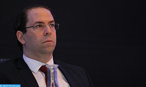 رئيس الحكومة التونسي يؤكد أن “لا أحد يتمتع بالحصانة في الحرب على الفساد” على إثر قراره إعفاء وزيرين ومسؤولين في قطاع الطاقة
