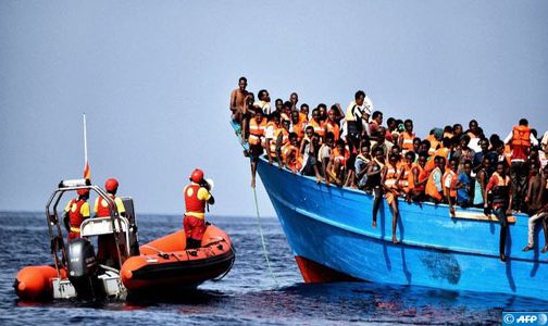 إسبانيا .. وصول سفينة تابعة لمنظمة ( أوبن آرمس ) تقل 87 مهاجرا غير شرعي إلى ميناء الجزيرة الخضراء