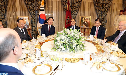 جلالة الملك يقيم مأدبة عشاء على شرف الوزير الاول بكوريا الجنوبية