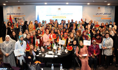 الملتقى العربي حول الصحة الإنجابية يدعو إلى تحسين الوضع الاجتماعي للقابلات والممرضات