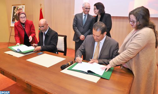 توقيع اتفاقيتي شراكة بين وزارة إعداد التراب الوطني والملكية المغربية للتأمين ومصحة رياض النخيل