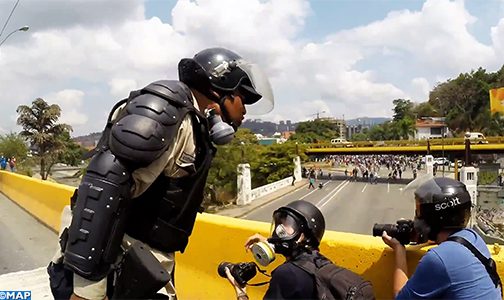 فنزويلا..إصابة ما لايقل عن ثمانية أشخاص في اليوم الثاني من مظاهرات مناهضة لنظام مادورو