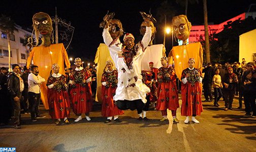 انطلاق فعاليات المهرجان الوطني لفنون الشارع الذي تحتضنه مدينة فاس على مدى ثلاثة أيام