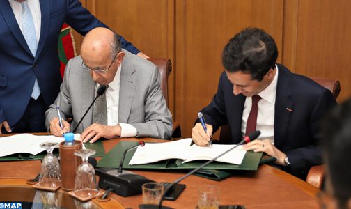 المغرب والصندوق العربي للإنماء الاقتصادي والاجتماعي يوقعان اتفاقيتي قرض بمبلغ 2.27 مليار درهم