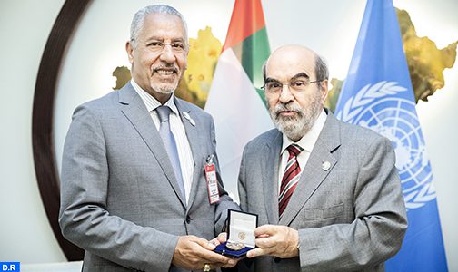 الخبير الزراعي المغربي عبد الوهاب زايد يفوز بالميدالية الذهبية لمنظمة (الفاو) تقديرا لجهوده في تطوير زراعة النخيل