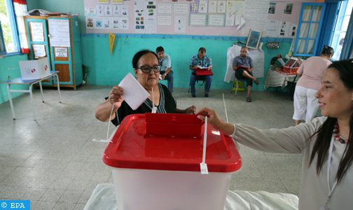 الانتخابات الرئاسية في تونس .. تقدم قيس سعيد ونبيل القروي