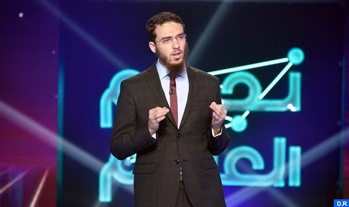 الدوحة .. المغربي الدكتور يوسف العزوزي يفوز بلقب أفضل مخترع عربي