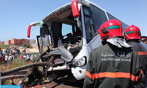 وفاة شخص وإصابة 35 آخرين في حادث اصطدام بين حافلة لنقل المسافرين وشاحنة بالطريق السيار مراكش-الدار البيضاء