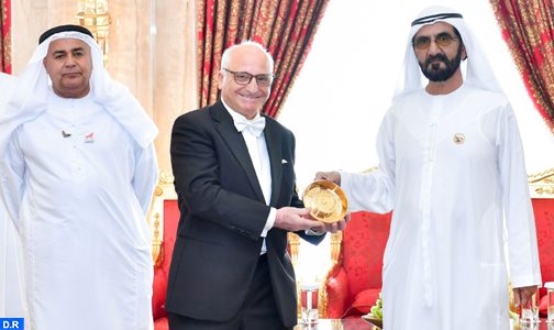 تكريم المهندس والعالم المغربي رشيد اليزمي في الإمارات بميدالية التمييز العلمي