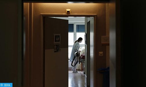 فيروس كورونا.. فرنسا تحصي 44 وفاة جديدة في ظرف 24 ساعة 