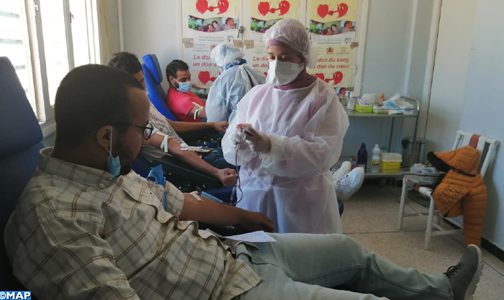 حملة للتبرع بالدم تجمع أزيد من 100 كيس بمدينة الداخلة