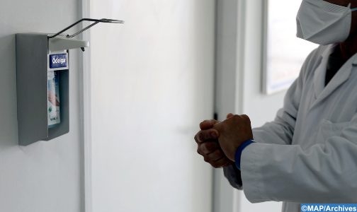 والي جهة بني ملال خنيفرة يدعو أطباء القطاع الخاص للتعبئة لمحاربة وباء كورونا