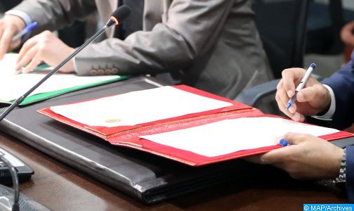 العيون.. توقيع اتفاقية شراكة بين الأكاديمية الجهوية للتربية والتكوين والمديرية الجهوية للمندوبية السامية للتخطيط