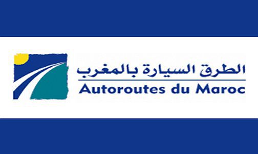 الطريق السيار الدار البيضاء – برشيد : أشغال وضع جسر الراجلين عند النقطة الكيلومترية PK3 (الشركة الوطنية للطرق السيارة بالمغرب)