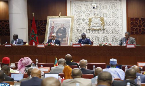 البرلمانيون الأفارقة مدعوون لايلاء اهتمام متواصل للقضايا الاجتماعية والسياسية والأمنية في القارة (رئيس الجمعية الجهوية الإفريقية)