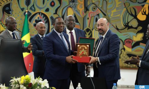 الرئيس ماكي سال يستقبل الوفد المغربي المشارك في المناظرة المغربية السنغالية حول اللامركزية