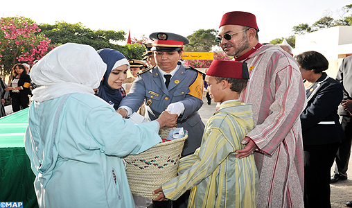 SM le Roi lance l’opération “Ramadan 1434” et pose la première pierre de la maison du jeune diabétique à Rabat