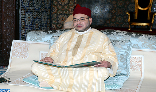 SM le Roi, Amir Al Mouminine, préside la septième causerie religieuse du mois de Ramadan