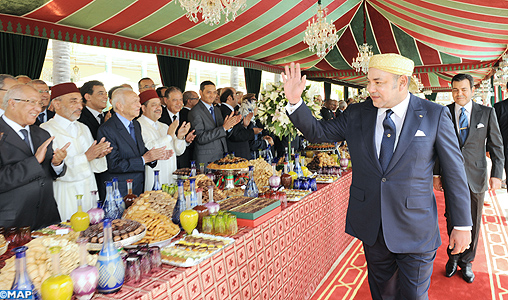 SM le Roi préside au Palais royal à Rabat une réception à l’occasion du 50è anniversaire du Souverain