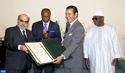 SAR le Prince Moulay Rachid reçoit la distinction de la FAO décernée au Maroc pour avoir réalisé, deux ans à l’avance, les OMD relatifs à la faim