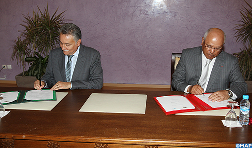 Signature à Rabat d’une convention cadre de partenariat entre le ministère de l’habitat et l’association professionnelle des cimentiers