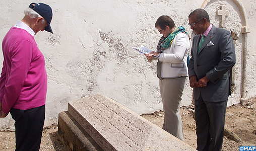 Les valeurs de cohabitation soulignées lors d’une visite de l’ambassadeur US aux cimetières des trois religions à Essaouira