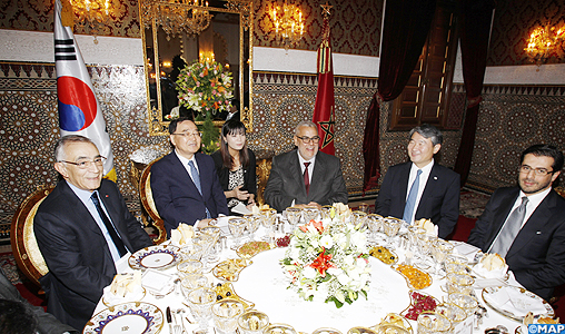 M. Benkirane préside un dîner offert par SM le Roi en l’honneur du Premier ministre sud-coréen