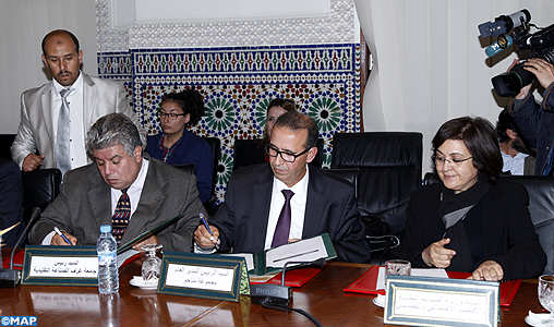 Signature à Rabat d’une convention cadre en faveur du développement du secteur de l’Artisanat et de l’économie sociale et solidaire