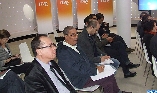 Une délégation de journalistes marocains visite les installations de la RTVE et d’Airbus à Madrid