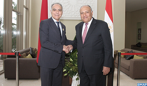 M. Mezouar s’entretient à Fès avec son homologue égyptien des moyens de renforcer les relations maroco-égyptiennes