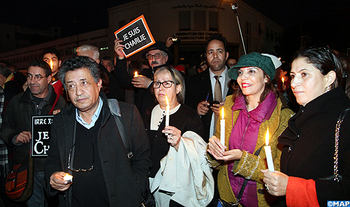 Rassemblement à Rabat en solidarité avec les victimes de la tuerie de Charlie Hebdo