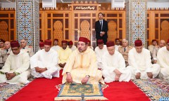 SM le Roi, Amir Al Mouminine, accomplit la prière du vendredi à la mosquée Lalla Asmaa à Rabat