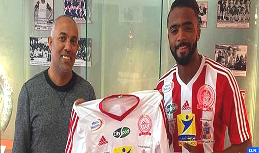 L’ex-joueur du TAS, Kamal Al Baroudi signe avec le KACM-section football