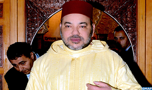 SM le Roi Mohammed VI, Amir Al Mouminine, accomplit la prière du vendredi à la Mosquée Lalla Asmaa à Rabat