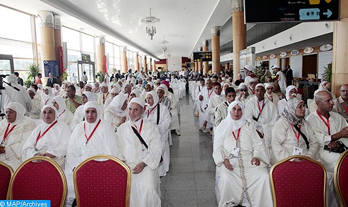 Les pèlerins de l’organisation officielle se dirigeant directement à la Mecque, appelés à entrer en sacralisation à bord de l’avion