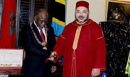 Entretiens en tête à tête à Dar es Salam entre SM le Roi et le Président tanzanien