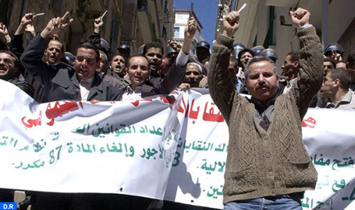 Des milliers d’Algériens protestent contre la suppression de la retraite anticipée